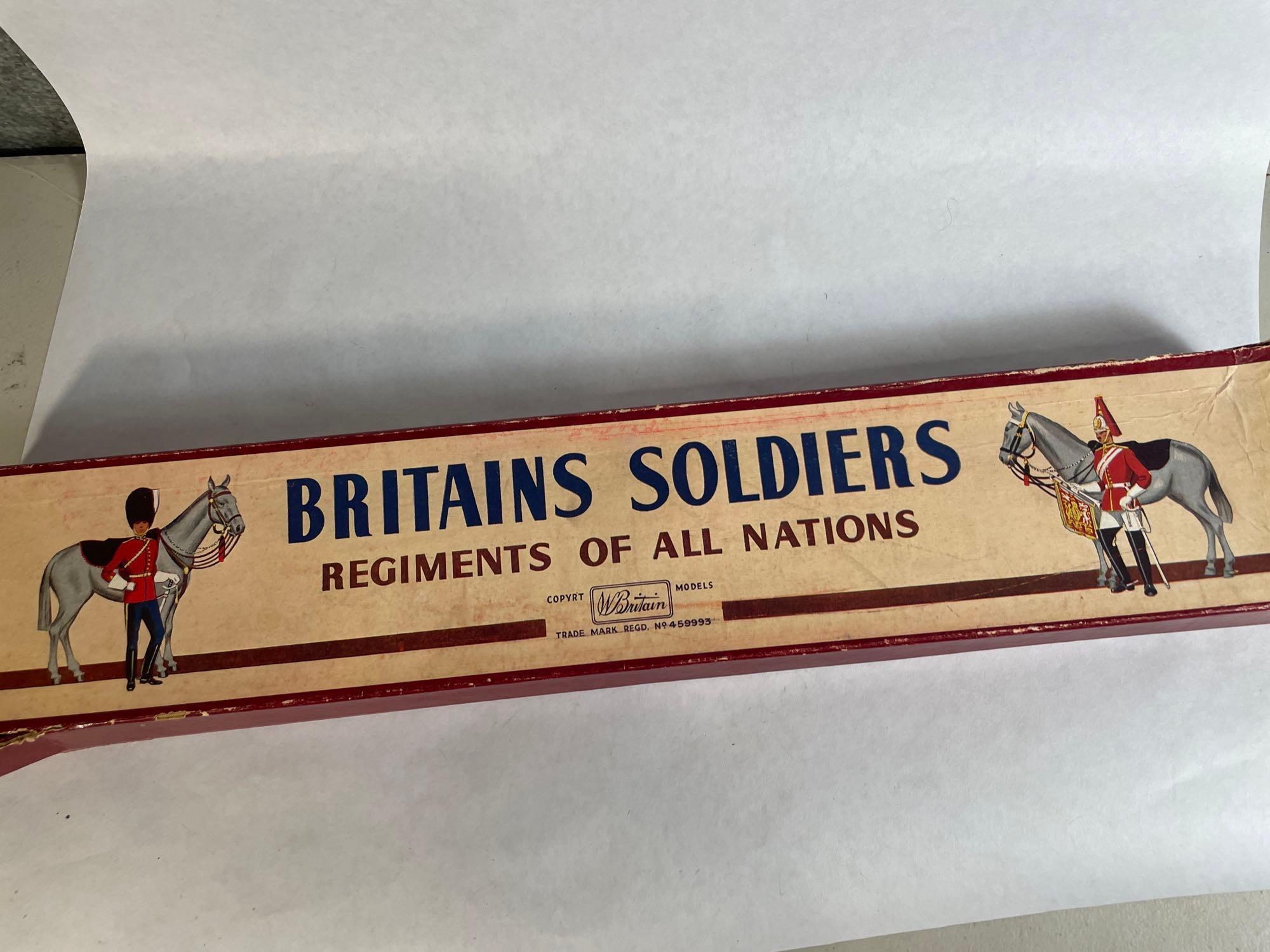 Britains "11th Hussars (prince Albert's Own)(Dismounted)," 8-Pc Lead Figurines w/ Original Box No.