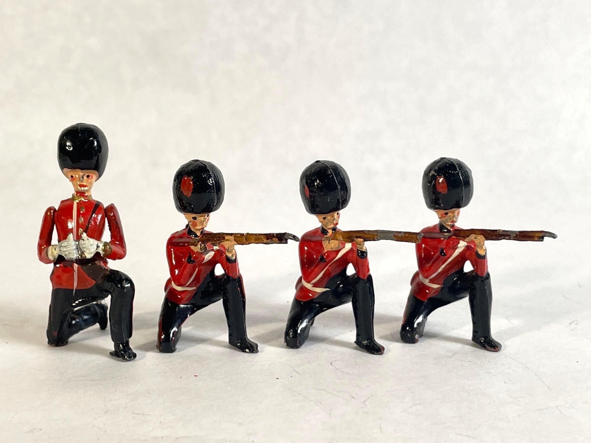 Britain 8-Pc Lead Figurines