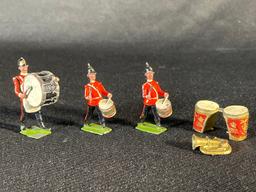 (19) Assorted Britains figurines - see photo's-