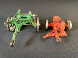 (3) Vintage cast iron toys -see photo's-