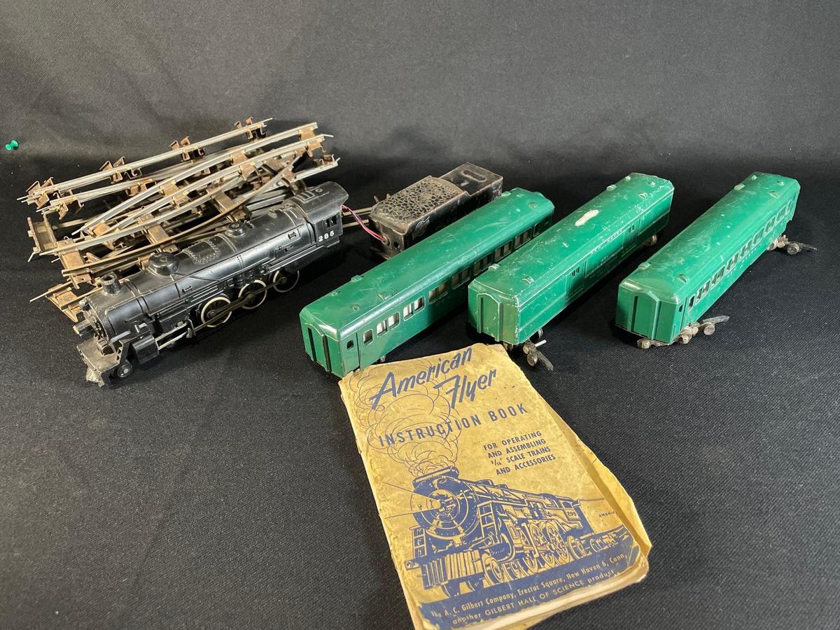 North Western Line "American Flyer" train set w/ track