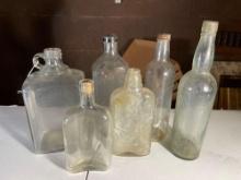Mixed lot of old bottles