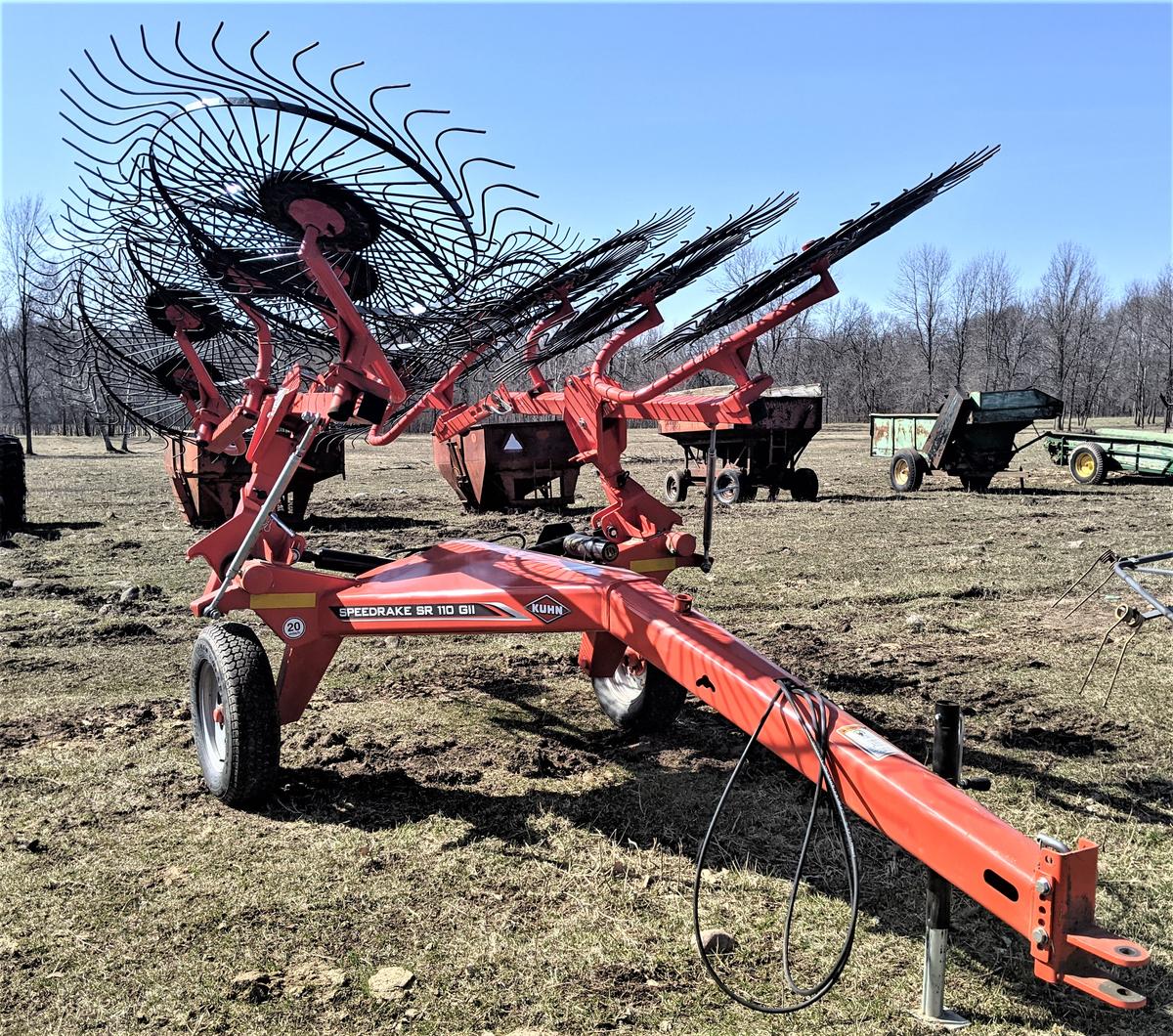 10 Wheel Kuhn 'v' Rake