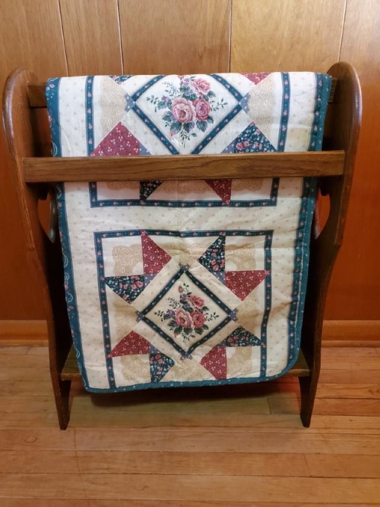 Quilt rack with quilt