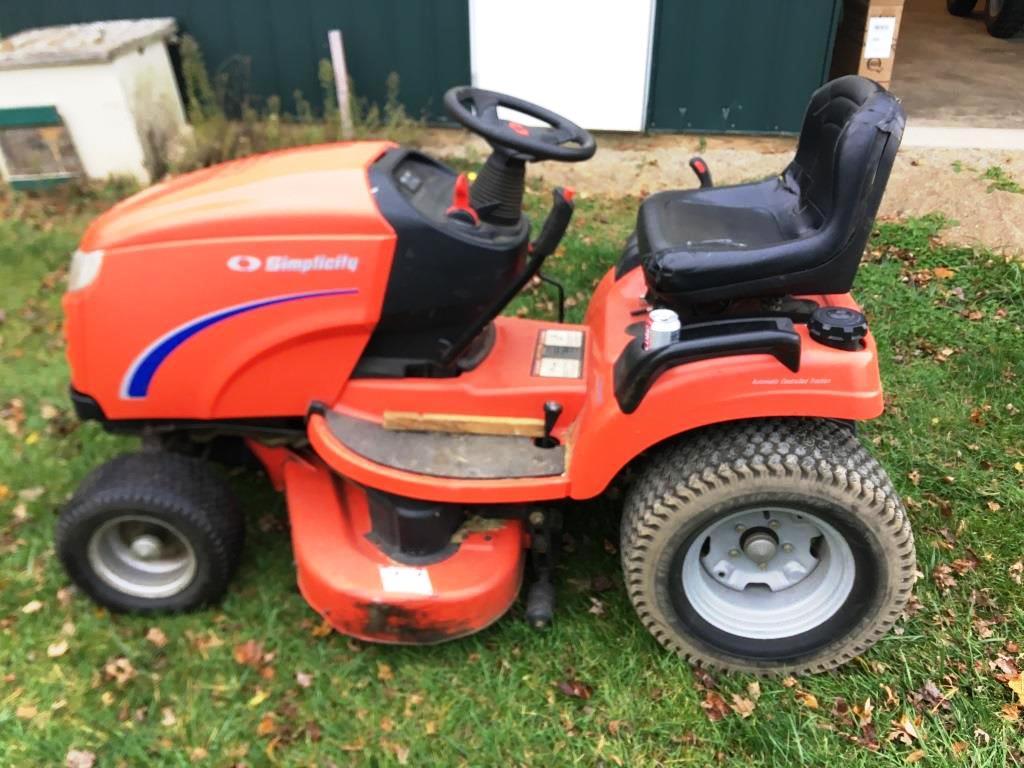 2003 Simplicity Conquest riding mower