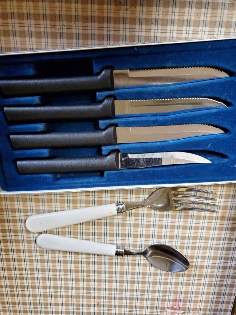 Cutlery drawer