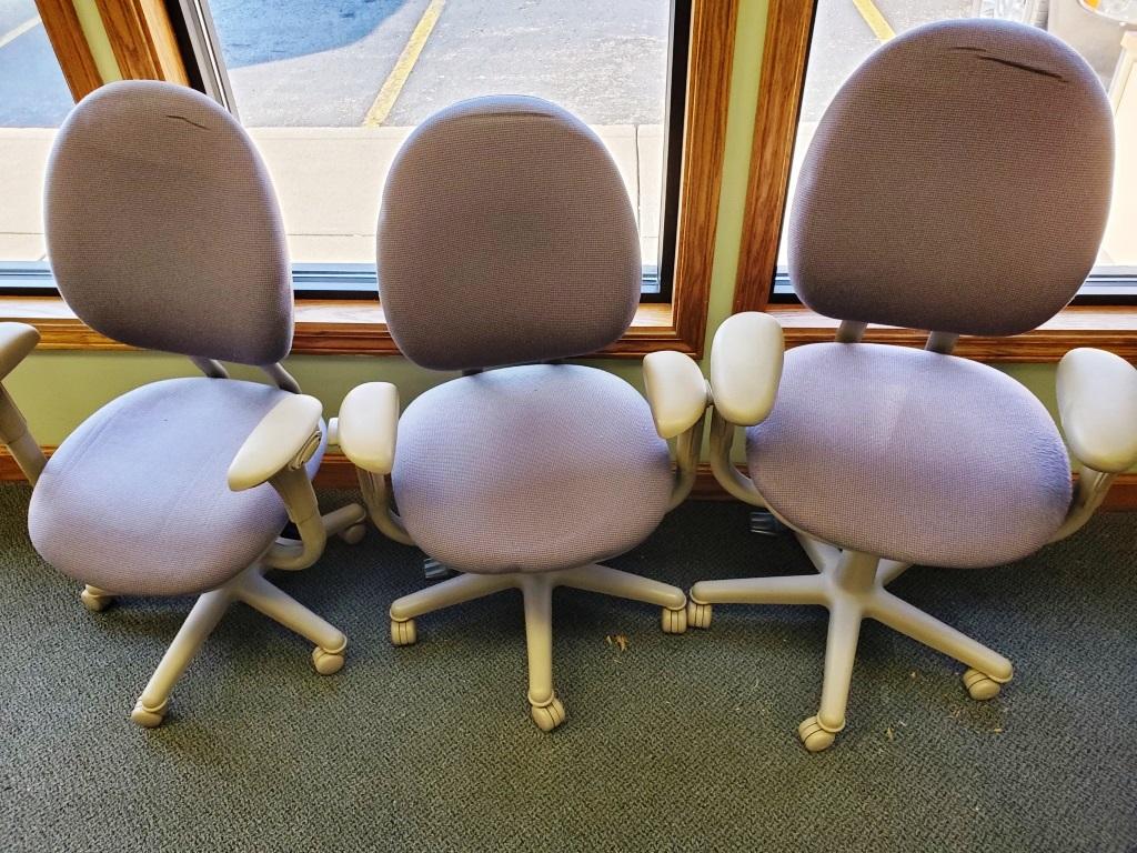 3 Desk And Task Chairs