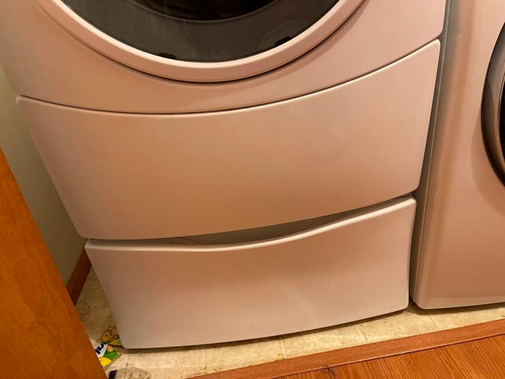 Kenmore Front-load Washer And Pedestal