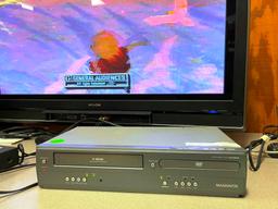 DVD / VCR player