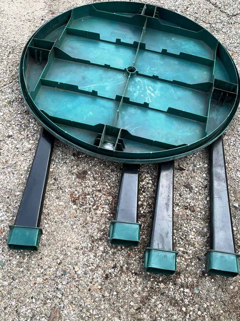 Resin Table and chairs