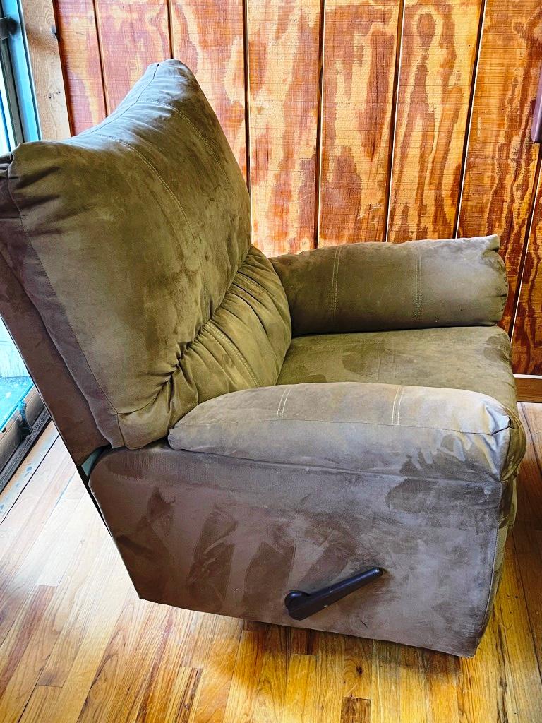 Swivel Rocker Recliner