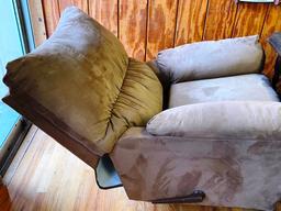 Swivel Rocker Recliner