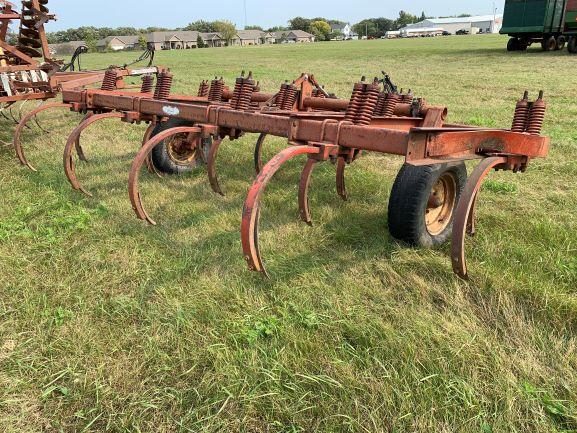 Bush Hog 13 Shank Chisel Plow