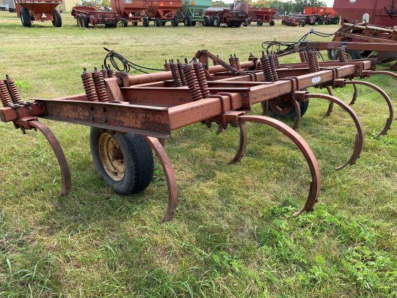 Bush Hog 13 Shank Chisel Plow