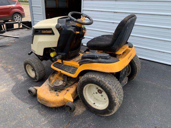 Cub Cadet LGTX 1054 Hydrostatic Lawn Tractor