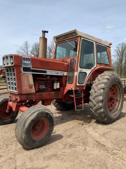 1971 IH 1466 Tractor With Cab