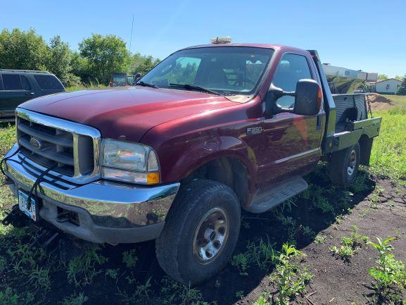 2004 Ford F-350 4x4 Single Cab Pickup