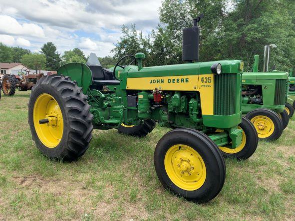 1960 John Deere 435