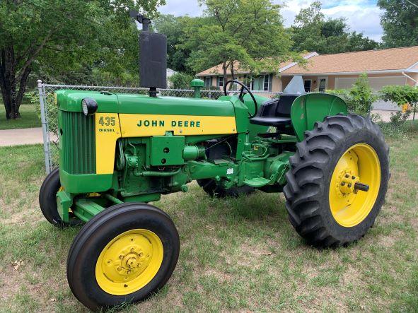 1960 John Deere 435