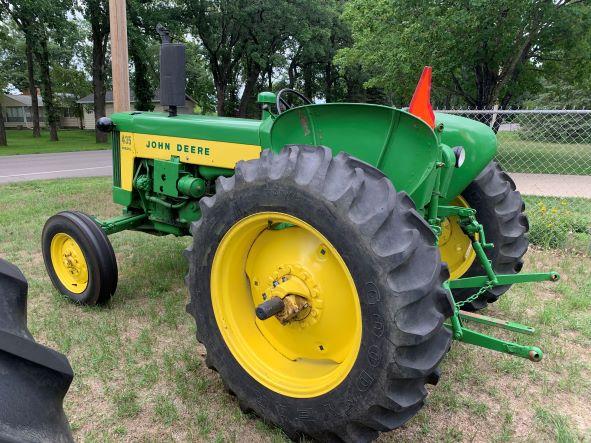 1960 John Deere 435