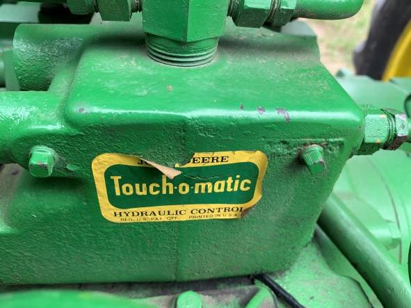 1960 John Deere 435