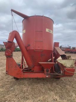 Gehl 95 Grinder Mixer