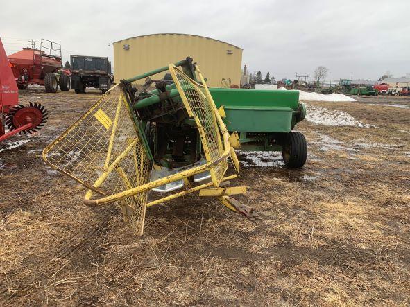 John Deere 336 Small Square Baler