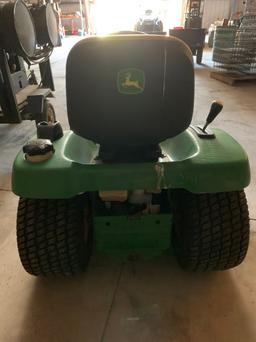 John Deere LX280 Hydrostatic Lawn Mower