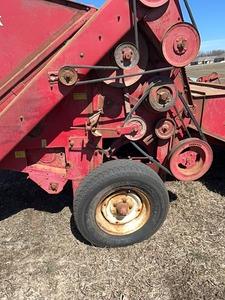 Case IH McCormick no.80 Pull Behind Comine