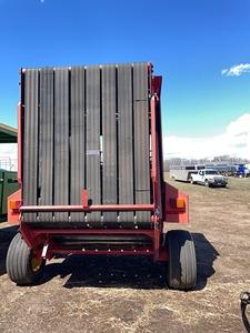 Gehl 2880 5x6 round baler (pto inside)