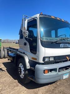 2001 isuzu cab over truck