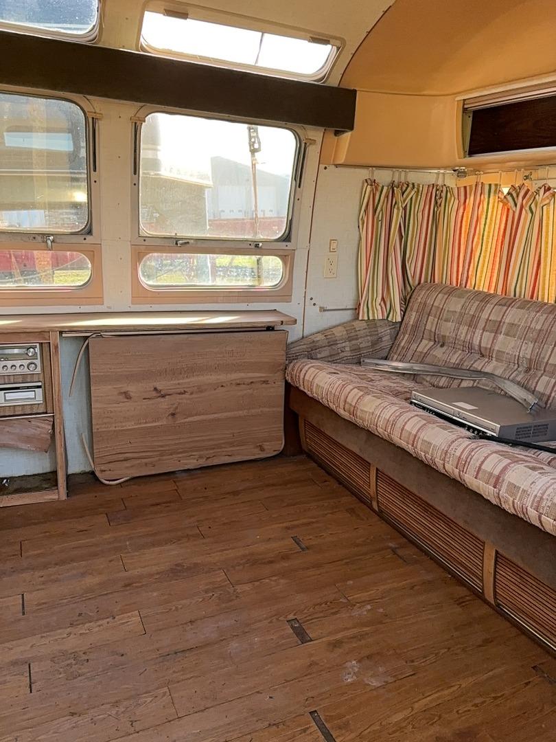 1981 Air Stream Camper S24798