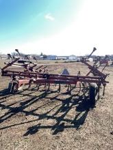  international 20’ field cultivator