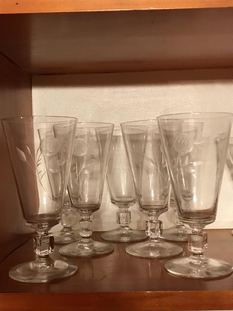 Stunning Glassware and Different sets all for one price! Hurry!