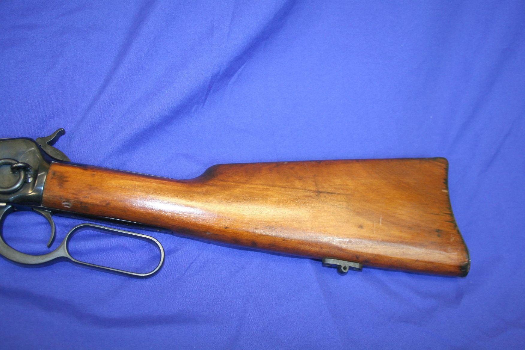 Winchester Model 1892 Saddle Ring Lever Action Rifle Caliber: 44 wcf