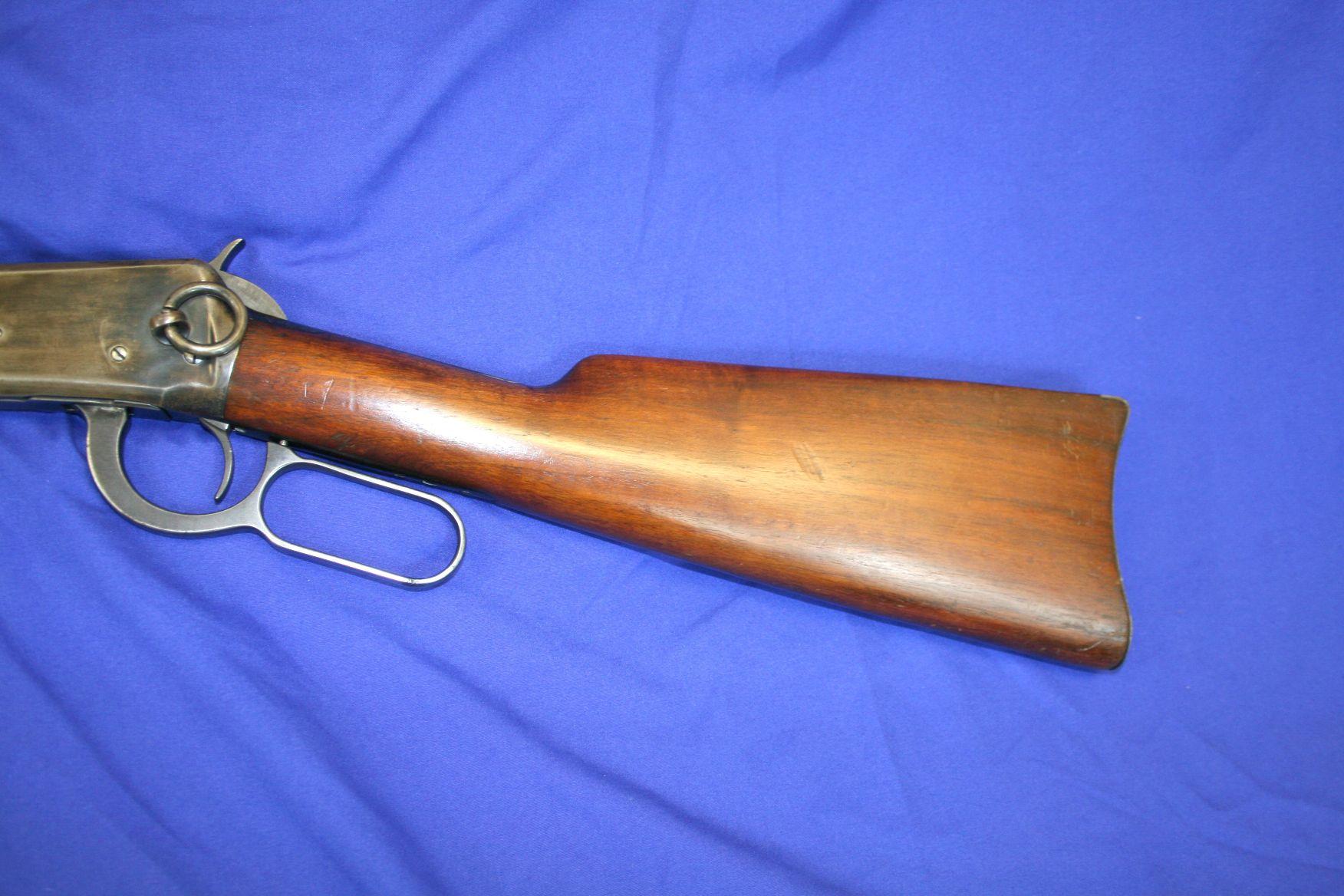 Winchester Model 1894 Saddle Ring Lever Action Rifle Caliber: 32ws