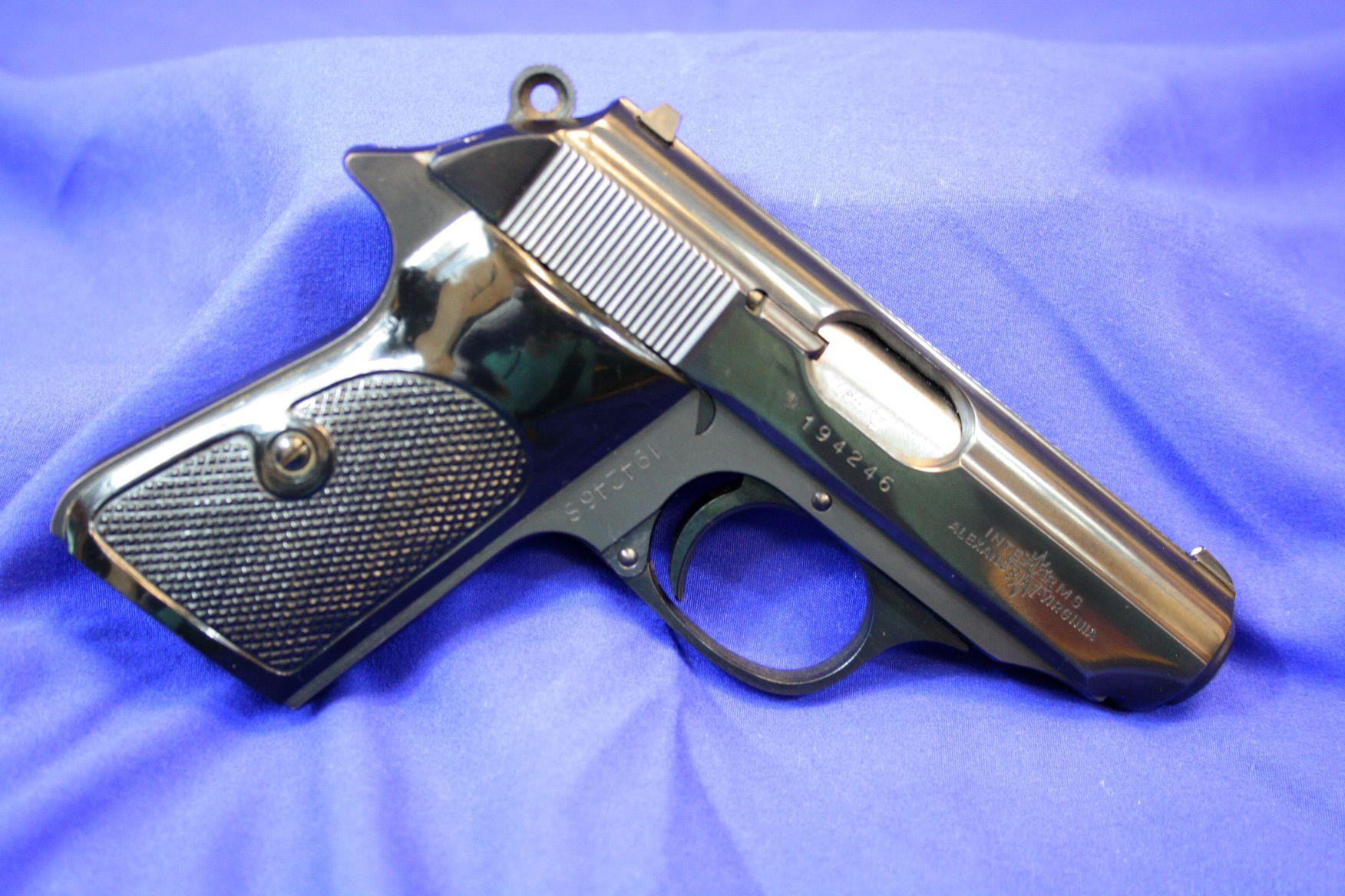 Walther PPK/S Semi-auto Pistol Caliber: 380