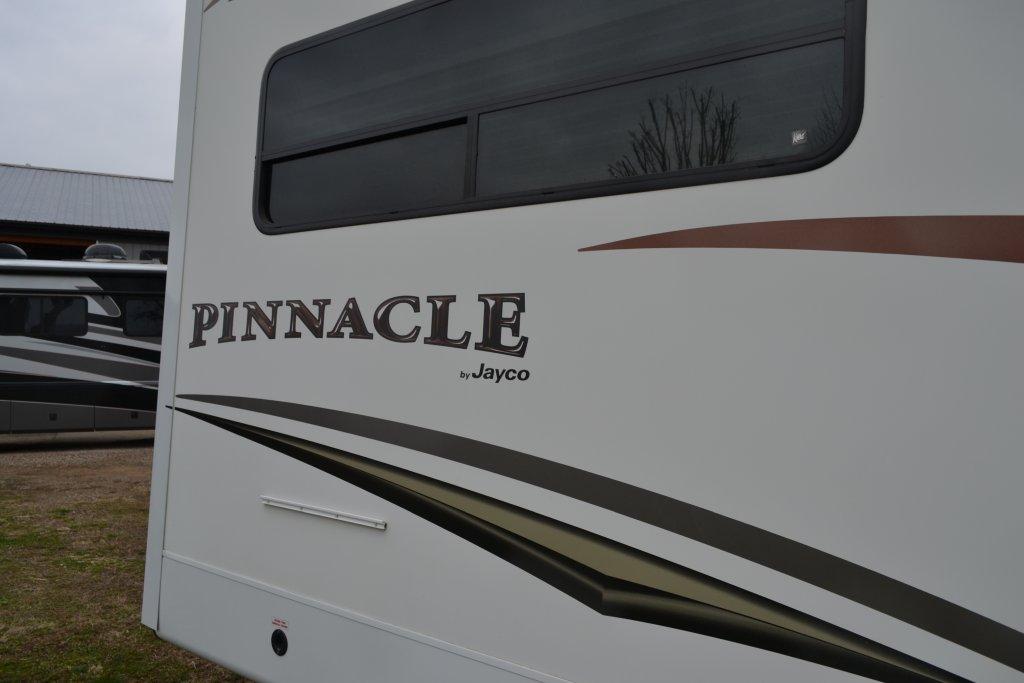 2012 Pinnacle 36REGS  40ft. 5th Wheel