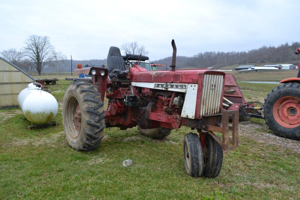 International 706 Tractor