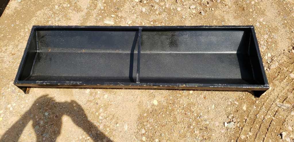 Unused 5ft Ground Feed Trough