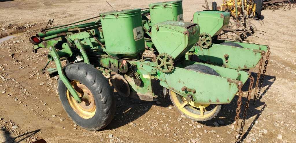 John Deere 2 Row Planter