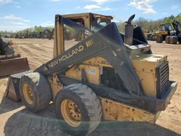 New Holland L785 Skid Steer