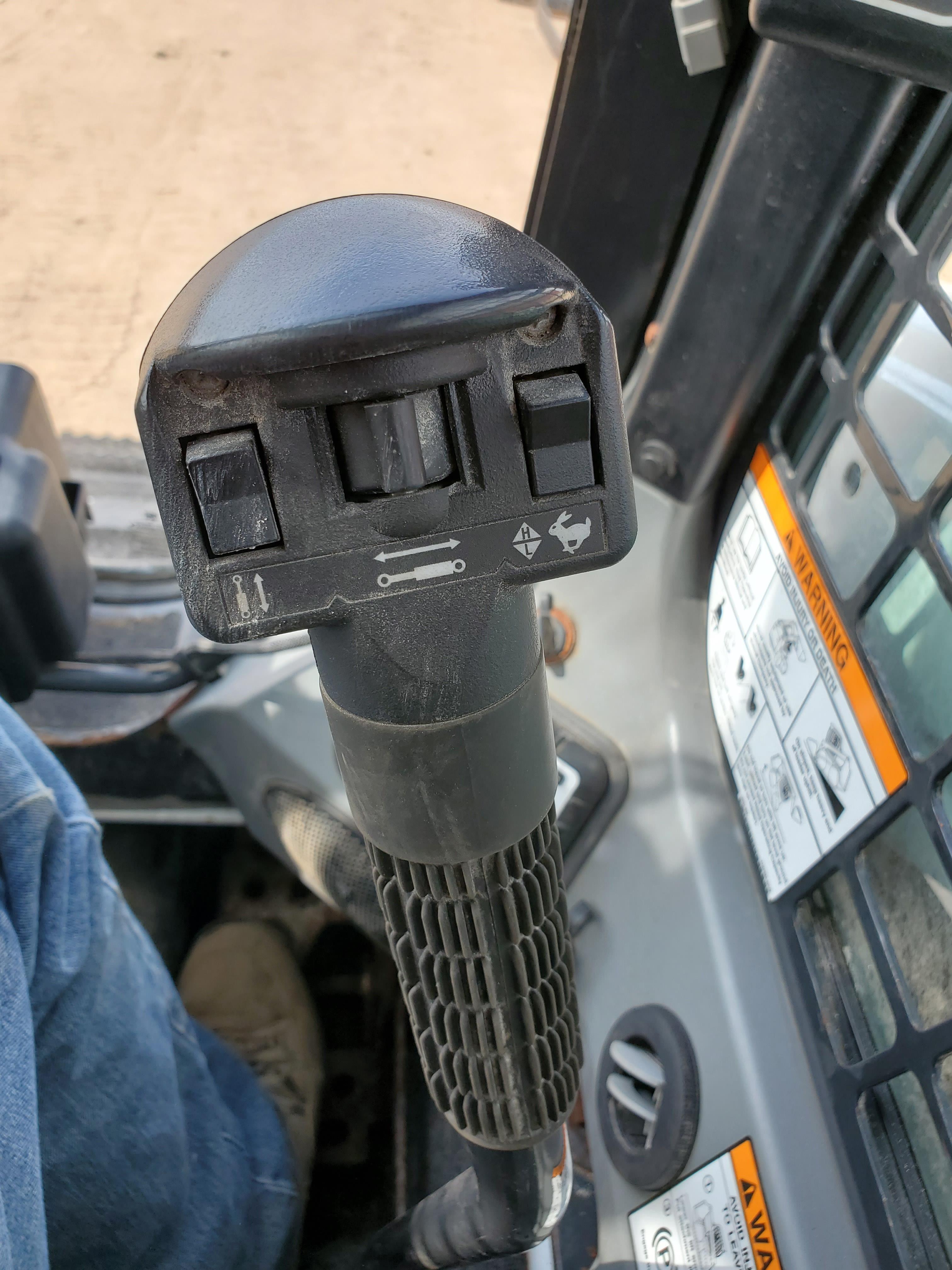 2016 Bobcat S590 Skid Steer