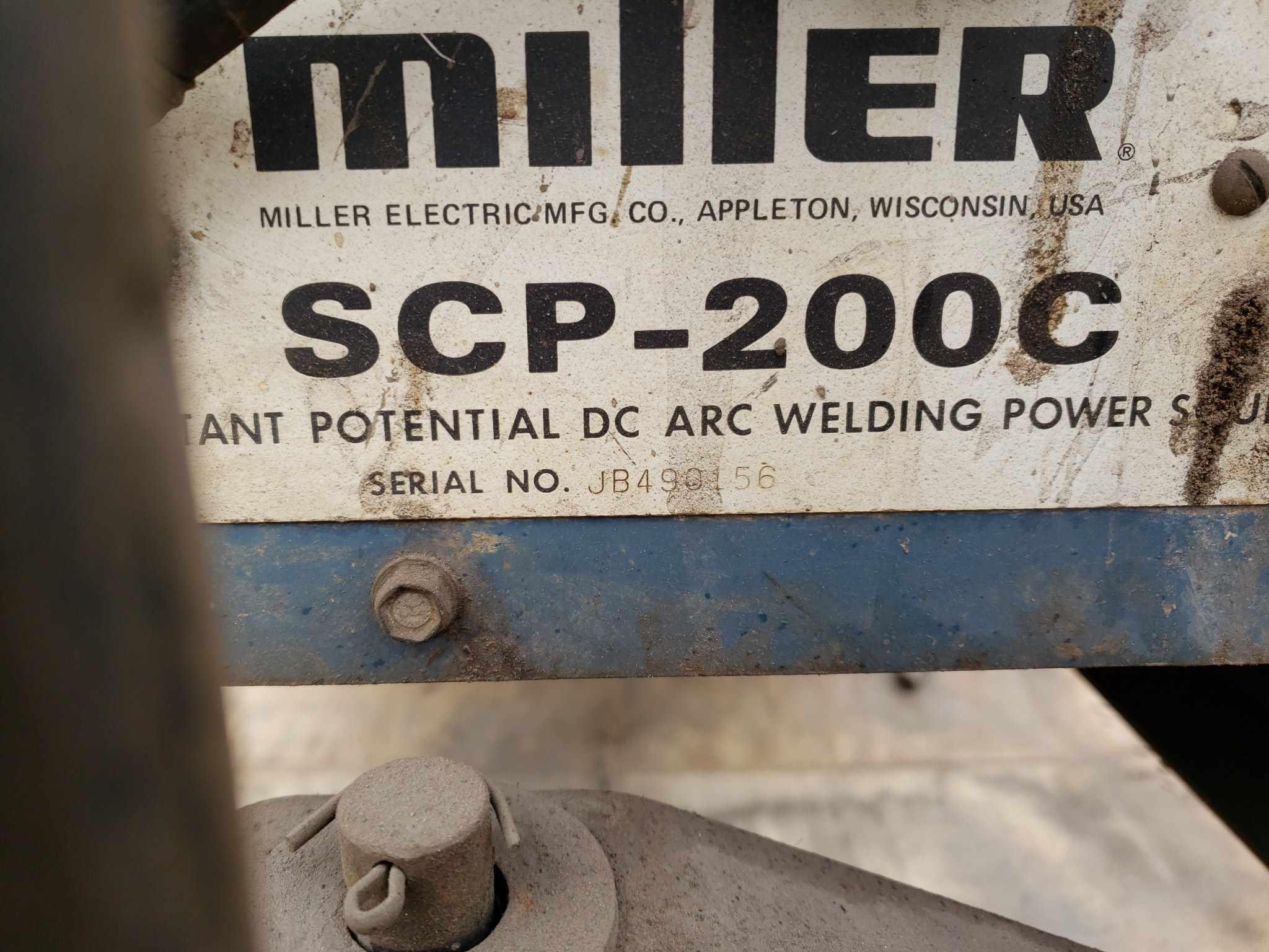 2005 Miller Scp-200c Welder With Millermatic 30