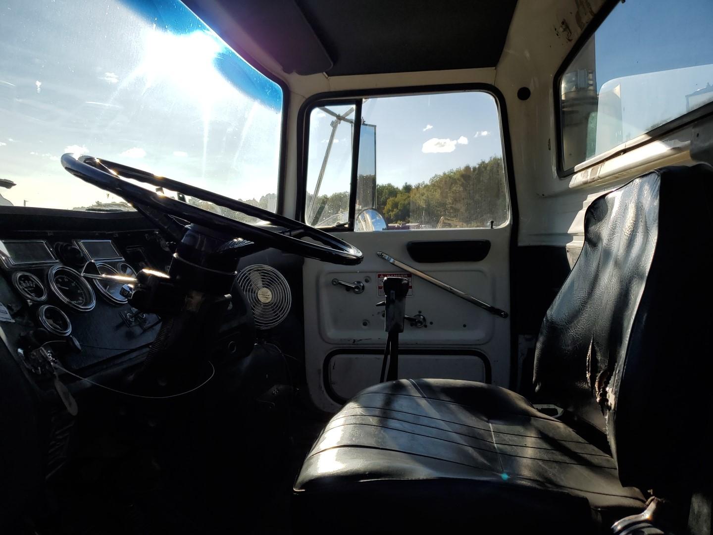 1996 Ford Lt9000 Cement Truck