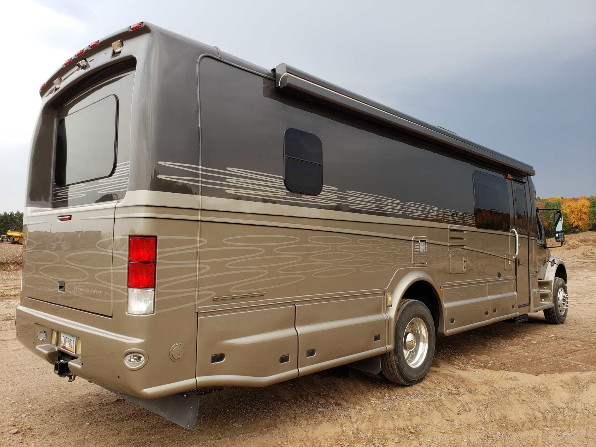 2008 Dynamax Dynaquest 36xl Motor Home