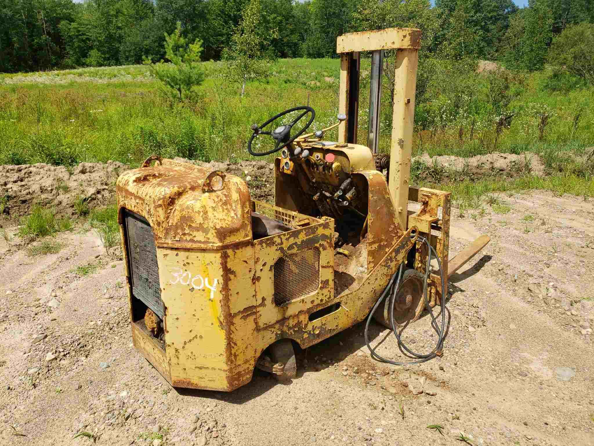 Cleveland Lt40 Tow Motor