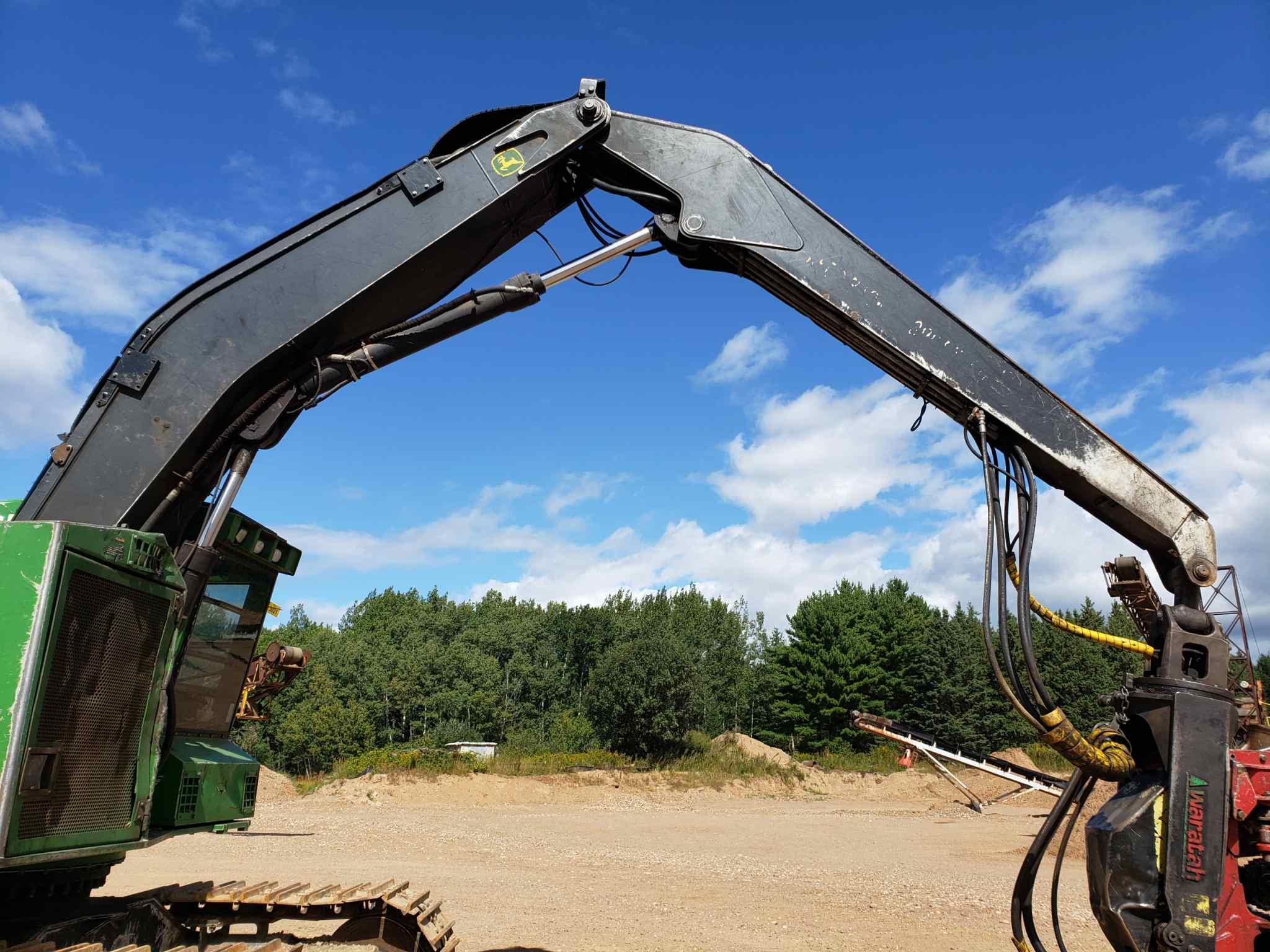 John Deere 703j Processor/harvester