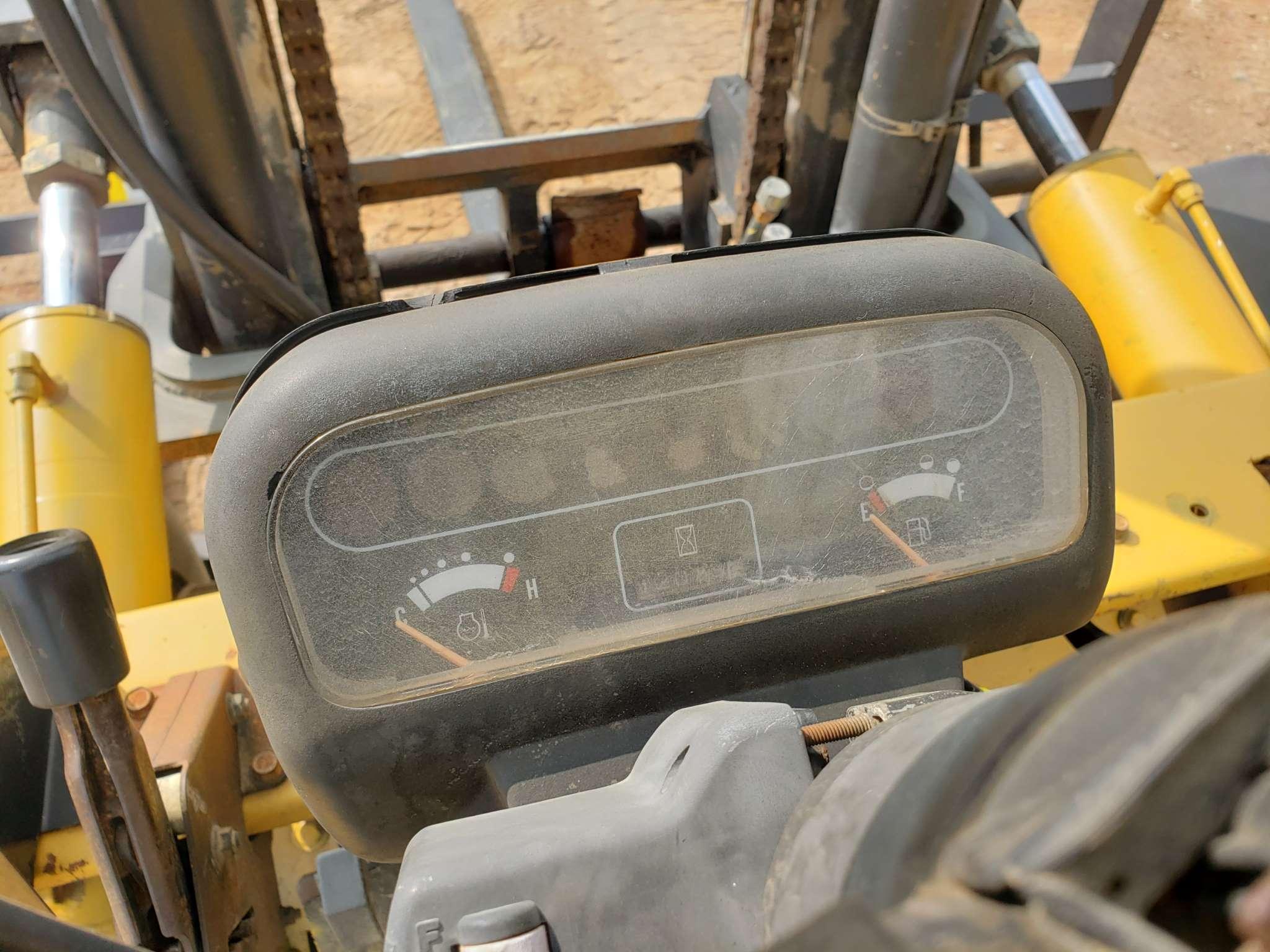 Caterpillar Dp80 Forklift