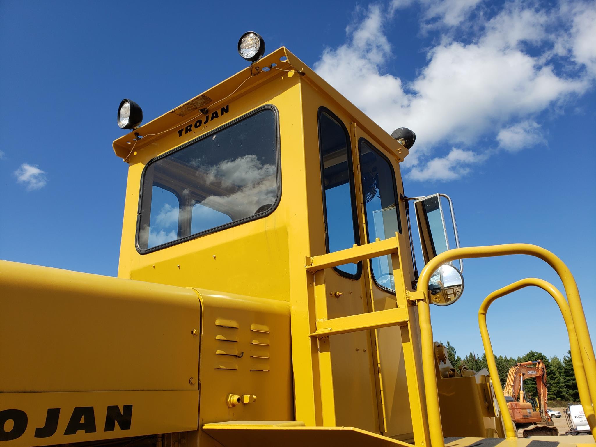 Trojan 3000c Wheel Loader